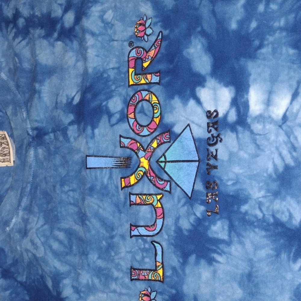 Vintage Luxor Las Vegas puff print tee